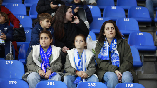 Más de 25.000 aficionados asistieron a Riazor para ver el Deportivo-Cultural