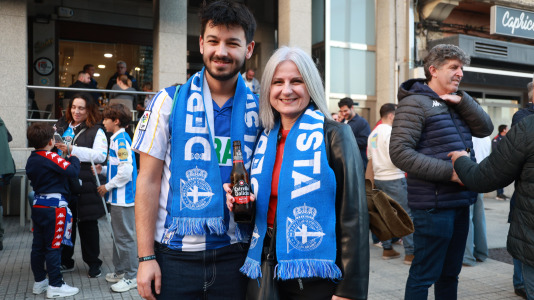 Aficionados del Deportivo y la Cultural Leonesa en Riazor