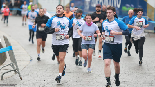 Miles de personas corrieron en la prueba, que batió su récord de participación y contó con el patrocinio de DxT Campeón