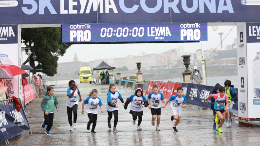 Miles de personas corrieron en la prueba, que batió su récord de participación y contó con el patrocinio de DxT Campeón