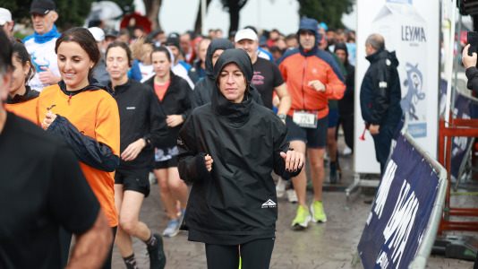 Miles de personas corrieron en la prueba, que batió su récord de participación y contó con el patrocinio de DxT Campeón