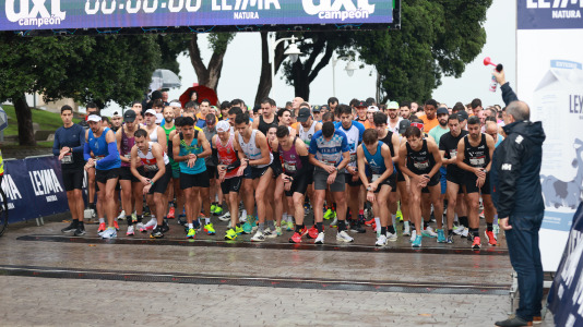 Miles de personas corrieron en la prueba, que batió su récord de participación y contó con el patrocinio de DxT Campeón