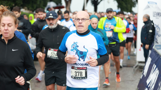 Miles de personas corrieron en la prueba, que batió su récord de participación y contó con el patrocinio de DxT Campeón