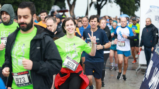 Miles de personas corrieron en la prueba, que batió su récord de participación y contó con el patrocinio de DxT Campeón
