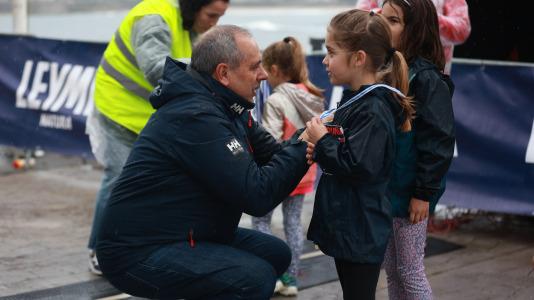 Miles de personas corrieron en la prueba, que batió su récord de participación y contó con el patrocinio de DxT Campeón