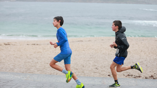 Miles de personas corrieron en la prueba, que batió su récord de participación y contó con el patrocinio de DxT Campeón