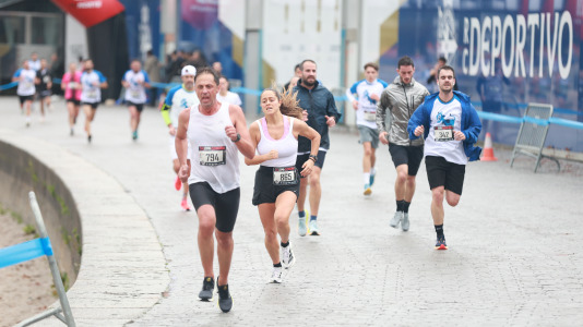 Miles de personas corrieron en la prueba, que batió su récord de participación y contó con el patrocinio de DxT Campeón