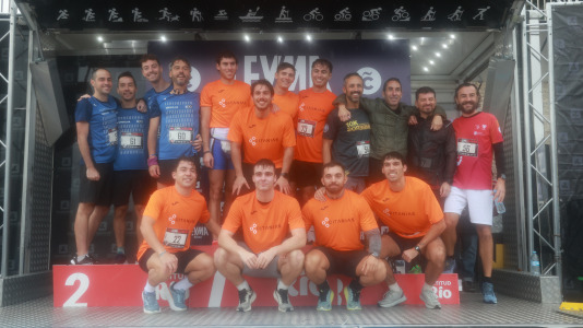 Miles de personas corrieron en la prueba, que batió su récord de participación y contó con el patrocinio de DxT Campeón