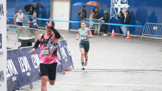 Miles de personas corrieron en la prueba, que batió su récord de participación y contó con el patrocinio de DxT Campeón