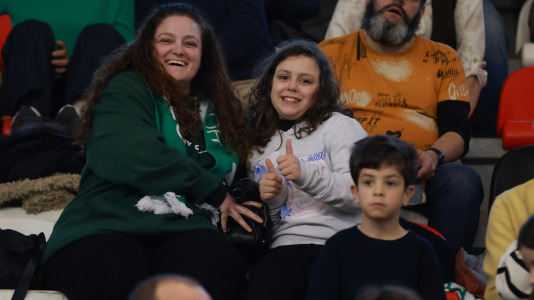 Aficionados del Liceo durante el partido contra el Sant Just