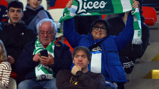Aficionados del Liceo durante el partido contra el Sant Just