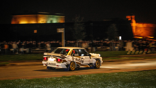 Iván Ares fue el más rápido del novedoso tramo urbano, con el Castillo de San Antón de fondo