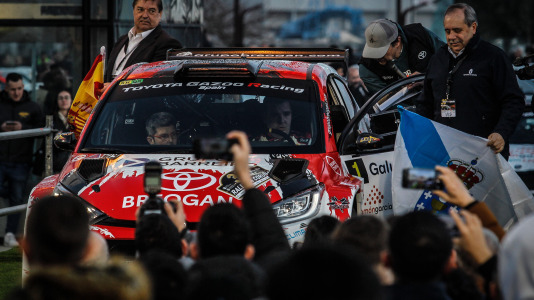 Iván Ares fue el más rápido del novedoso tramo urbano, con el Castillo de San Antón de fondo