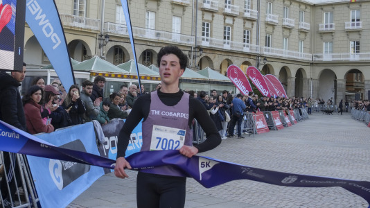Miles de participantes formaron parte del Medio Maratón y la carrera 5K este domingo en la ciudad herculina