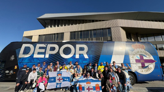 Cientos de seguidores blanquiazules vivieron una montaña rusa de emociones que terminó con final feliz y con los tres puntos rumbo a A Coruña