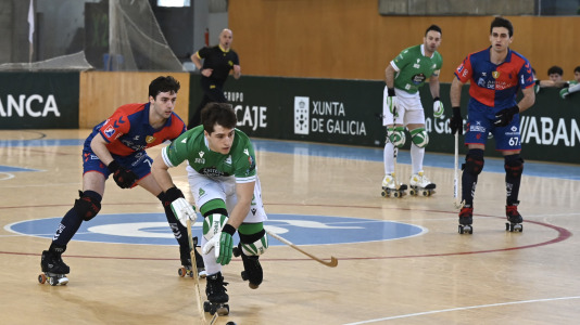 Cita solidaria, ánimo en las gradas y mucha tensión sobre la pista en el duelo entre primero y segundo