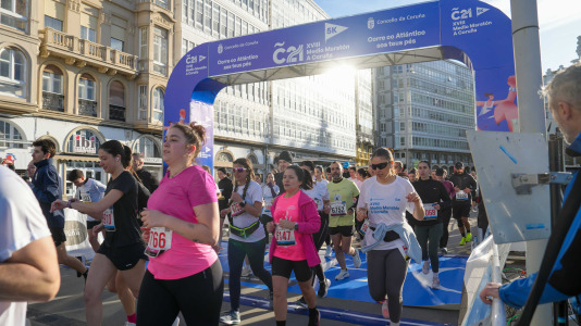 Miles de participantes formaron parte del Medio Maratón y la carrera 5K este domingo en la ciudad herculina