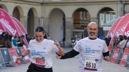 Miles de participantes formaron parte del Medio Maratón y la carrera 5K este domingo en la ciudad herculina