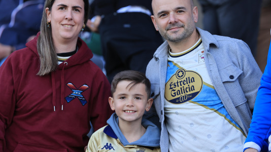 Cientos de seguidores blanquiazules vivieron una montaña rusa de emociones que terminó con final feliz y con los tres puntos rumbo a A Coruña