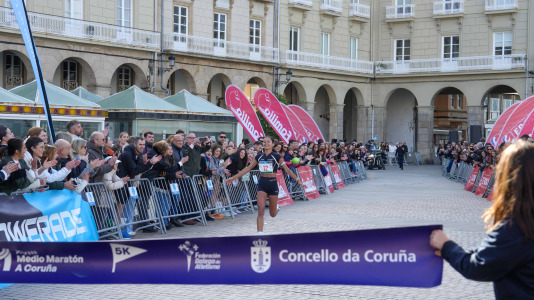 Miles de participantes formaron parte del Medio Maratón y la carrera 5K este domingo en la ciudad herculina