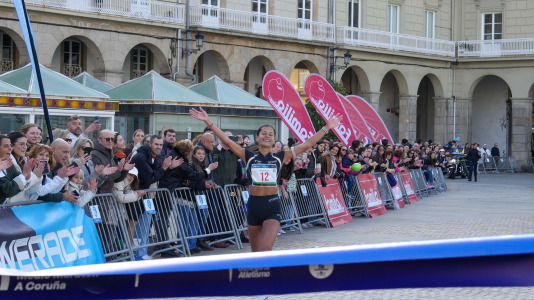 Miles de participantes formaron parte del Medio Maratón y la carrera 5K este domingo en la ciudad herculina