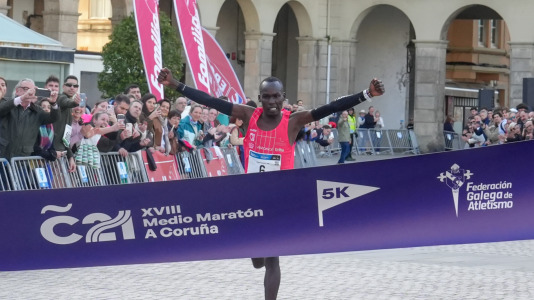 Miles de participantes formaron parte del Medio Maratón y la carrera 5K este domingo en la ciudad herculina
