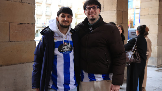Miles de aficionados disfrutaron de una gran jornada de fútbol, tanto en la previa como en las gradas de El Molinón