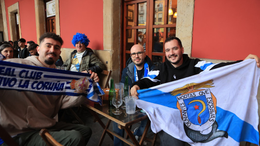 Miles de aficionados disfrutaron de una gran jornada de fútbol, tanto en la previa como en las gradas de El Molinón