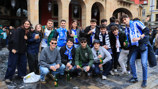 Miles de aficionados disfrutaron de una gran jornada de fútbol, tanto en la previa como en las gradas de El Molinón
