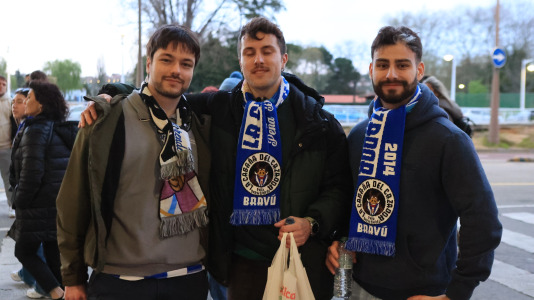 Miles de aficionados disfrutaron de una gran jornada de fútbol, tanto en la previa como en las gradas de El Molinón
