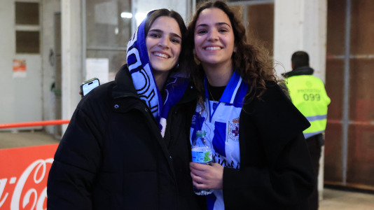 Miles de aficionados disfrutaron de una gran jornada de fútbol, tanto en la previa como en las gradas de El Molinón
