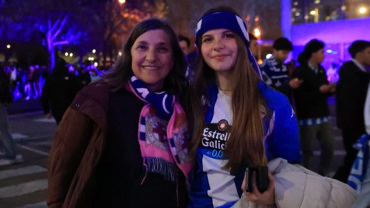 Miles de aficionados disfrutaron de una gran jornada de fútbol, tanto en la previa como en las gradas de El Molinón