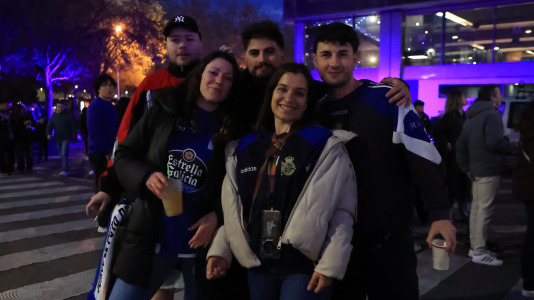 Miles de aficionados disfrutaron de una gran jornada de fútbol, tanto en la previa como en las gradas de El Molinón