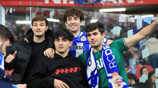 Miles de aficionados disfrutaron de una gran jornada de fútbol, tanto en la previa como en las gradas de El Molinón