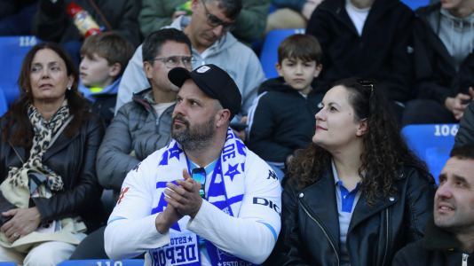 Más de 25.000 espectadores disfrutaron de una multitudinaria previa a pesar de la jornada intersemanal y vibraron con la victoria