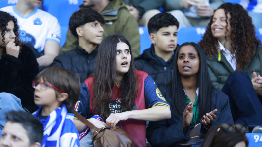 Más de 25.000 espectadores disfrutaron de una multitudinaria previa a pesar de la jornada intersemanal y vibraron con la victoria