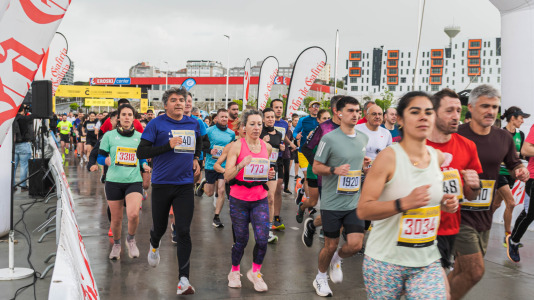 Gran ambiente en una nueva prueba del circuito Coruña Corre