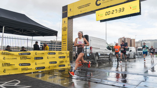 Gran ambiente en una nueva prueba del circuito Coruña Corre
