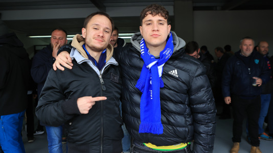 Varias peñas estuvieron representadas en El Alcoraz para el Huesca-Deportivo