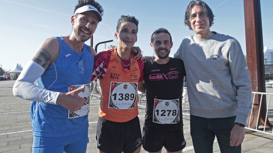 Casi 2.000 personas participaron en el recorrido de 10 kilómetros entre Oleiros y A Coruña