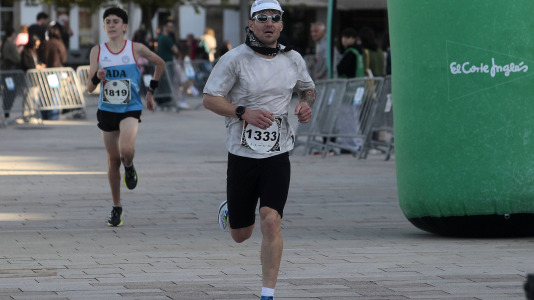 Casi 2.000 personas participaron en el recorrido de 10 kilómetros entre Oleiros y A Coruña