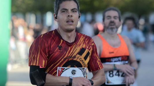 Casi 2.000 personas participaron en el recorrido de 10 kilómetros entre Oleiros y A Coruña