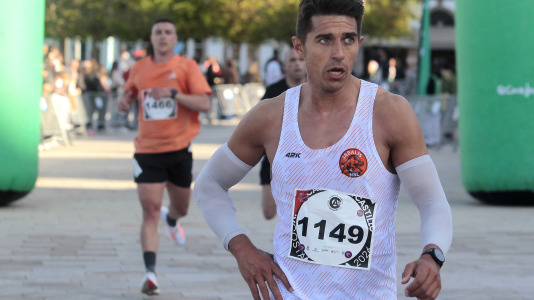 Casi 2.000 personas participaron en el recorrido de 10 kilómetros entre Oleiros y A Coruña