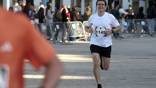 Casi 2.000 personas participaron en el recorrido de 10 kilómetros entre Oleiros y A Coruña