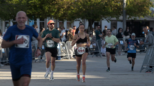 Casi 2.000 personas participaron en el recorrido de 10 kilómetros entre Oleiros y A Coruña