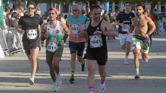 Casi 2.000 personas participaron en el recorrido de 10 kilómetros entre Oleiros y A Coruña