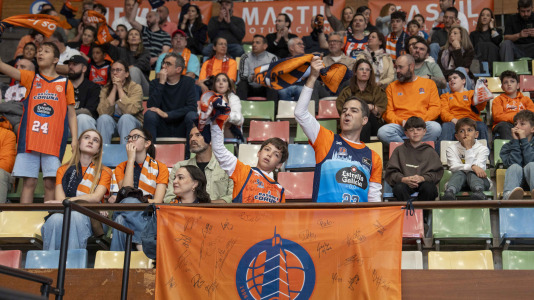 Galería de afición Básquet Coruña-Gipuzkoa