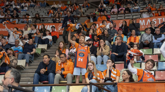 Galería de afición Básquet Coruña-Gipuzkoa