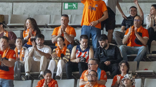 Galería de afición Básquet Coruña-Gipuzkoa
