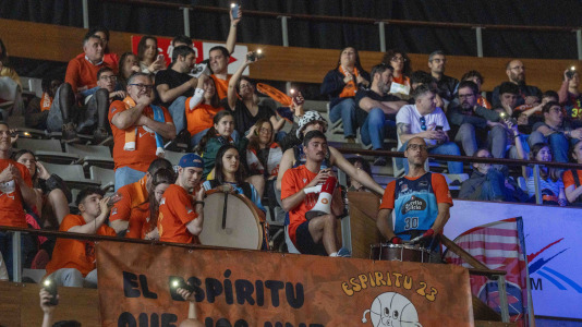 Galería de afición Básquet Coruña-Gipuzkoa